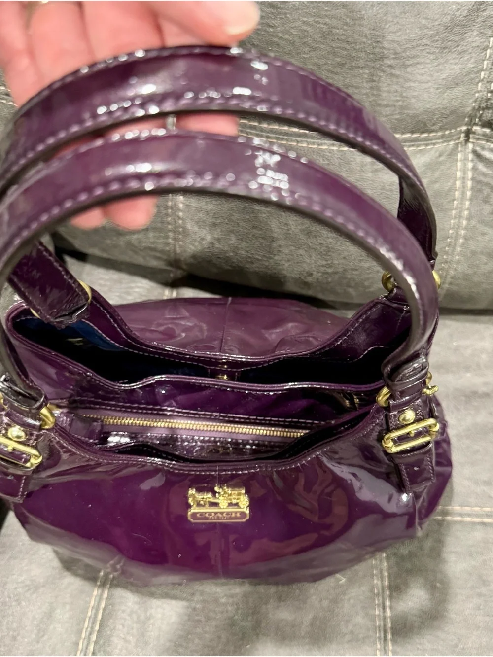 Vintage Coach Madison Maggie Hobo Purple Patent Shoulder Bag